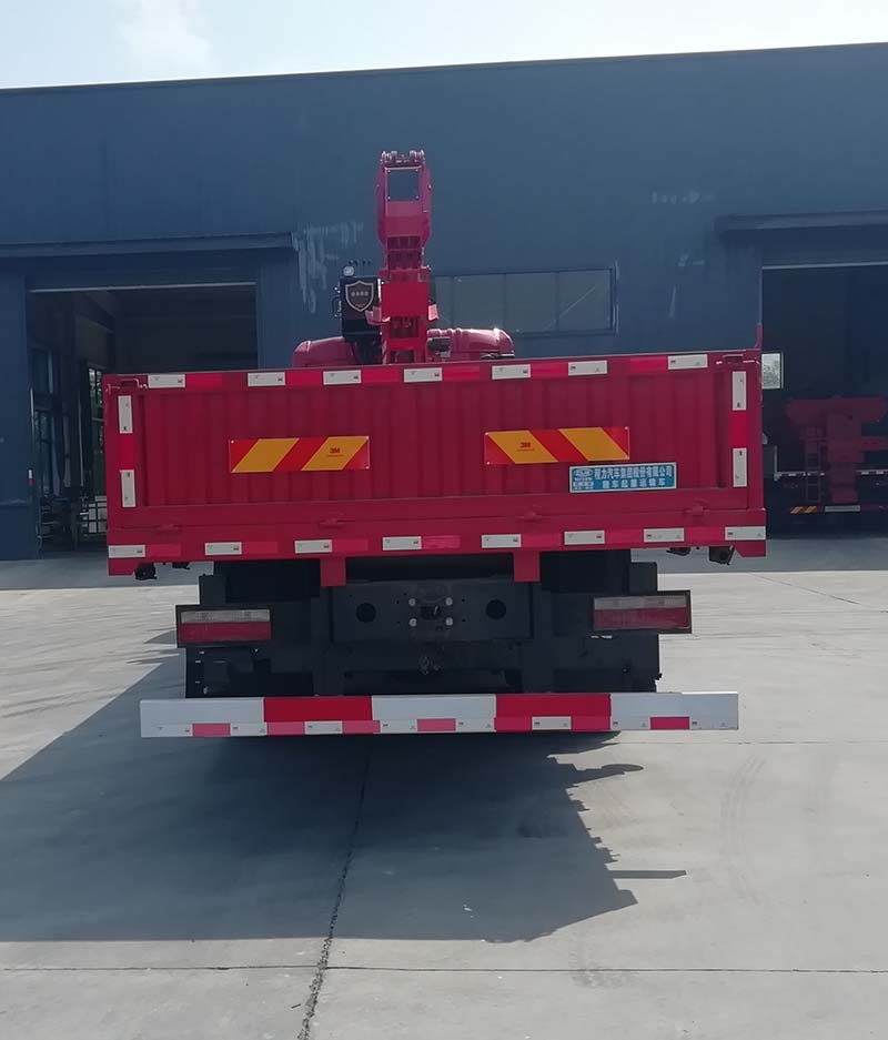 程力牌CL5250JSQA6型隨車(chē)起重運(yùn)輸車(chē)